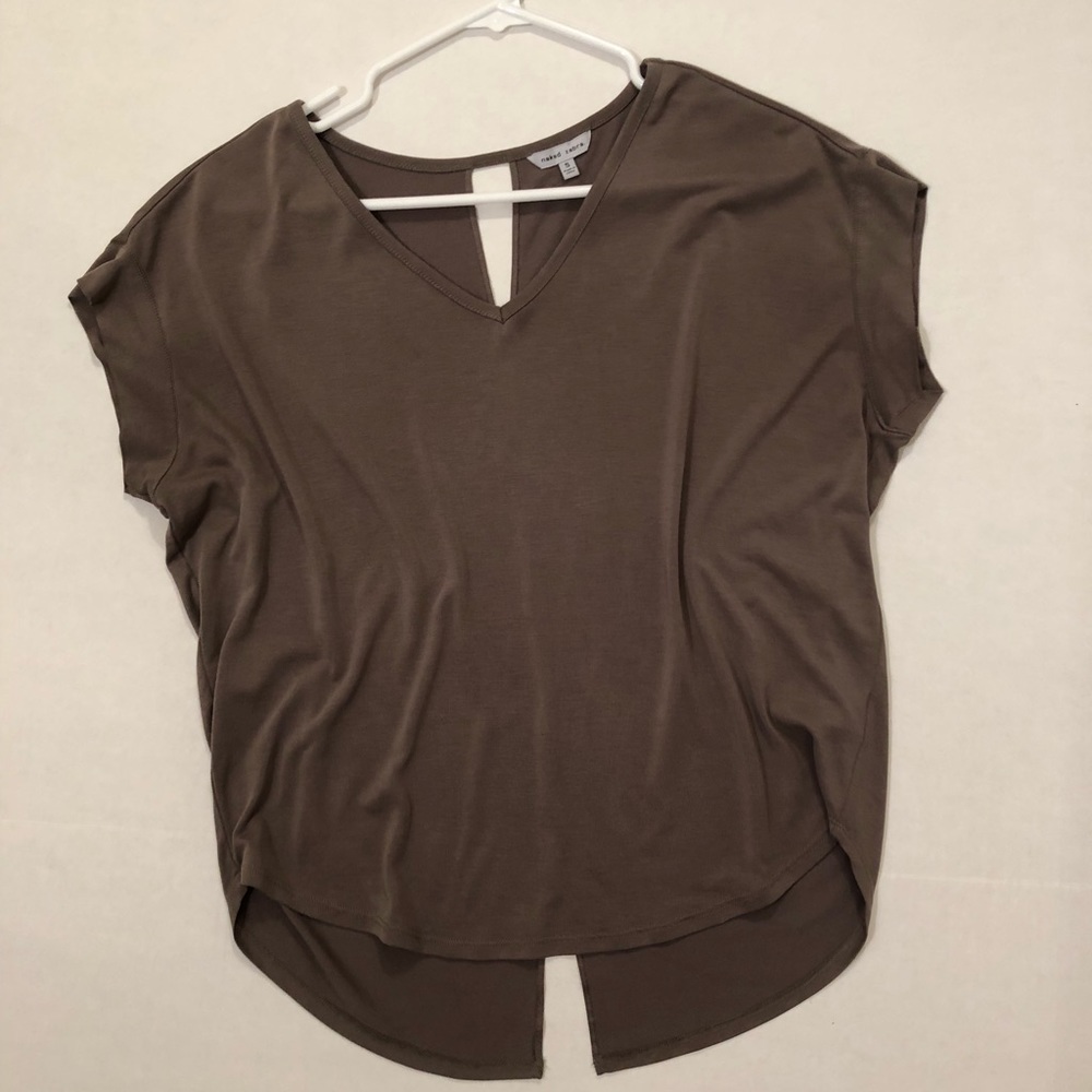 Olive green shirt with slits in the back size S
